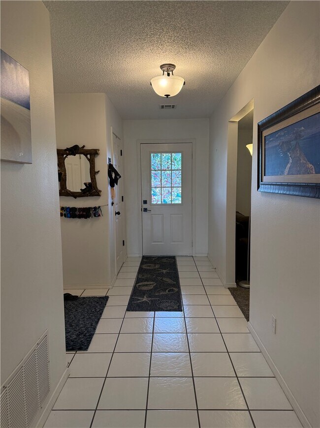 Building Photo - 2009 S 11th St