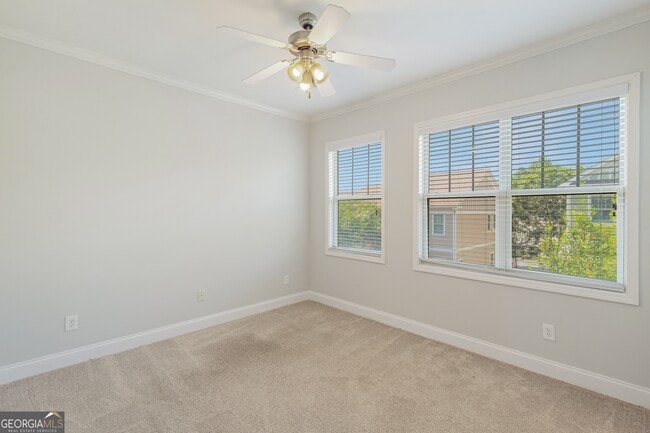 Building Photo - 1953 Sterling Oaks Cir NE