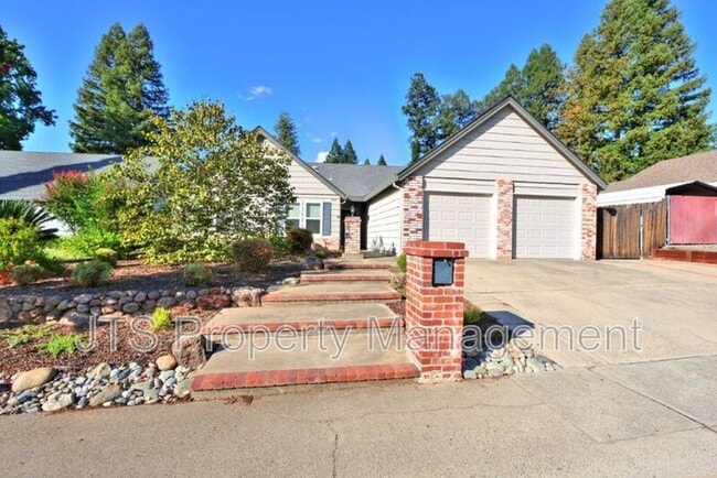 Building Photo - 9221 Rock Canyon Way