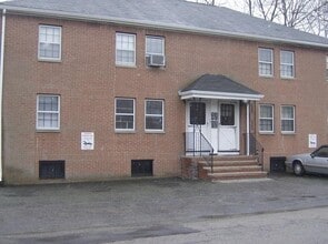 Building Photo - 24 Aldrich Rd