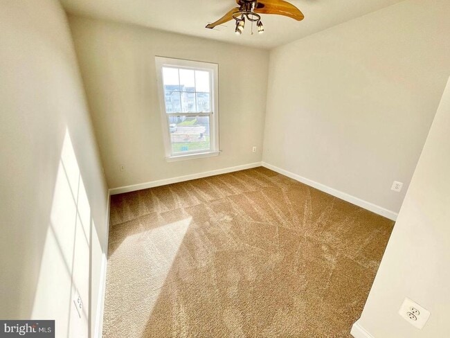 Building Photo - 8090 Whispering Wind Ln