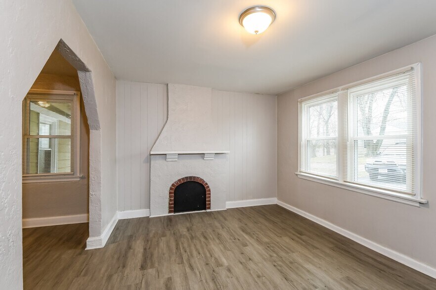 Building Photo - 808 Marion Pl