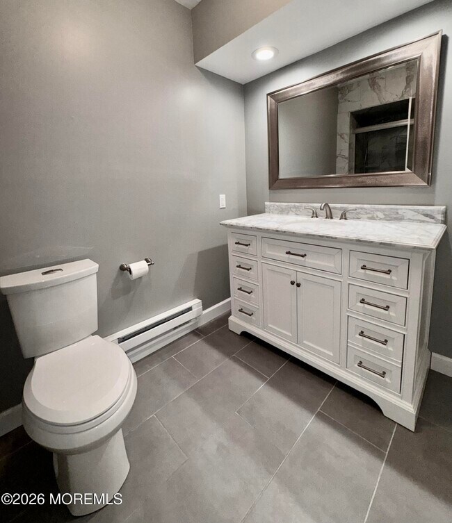 Building Photo - 119 Amberly Dr
