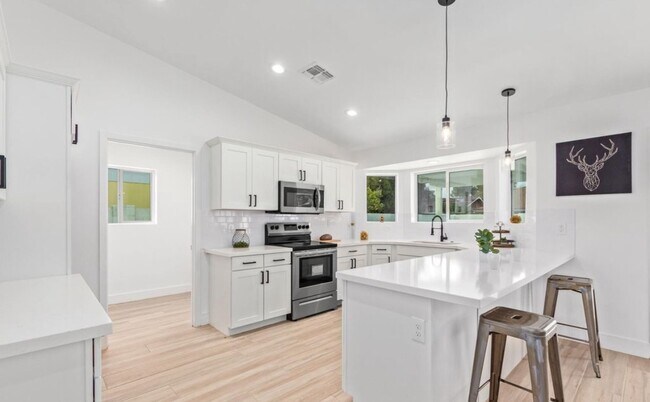 Building Photo - 3740 E Harmony Ave