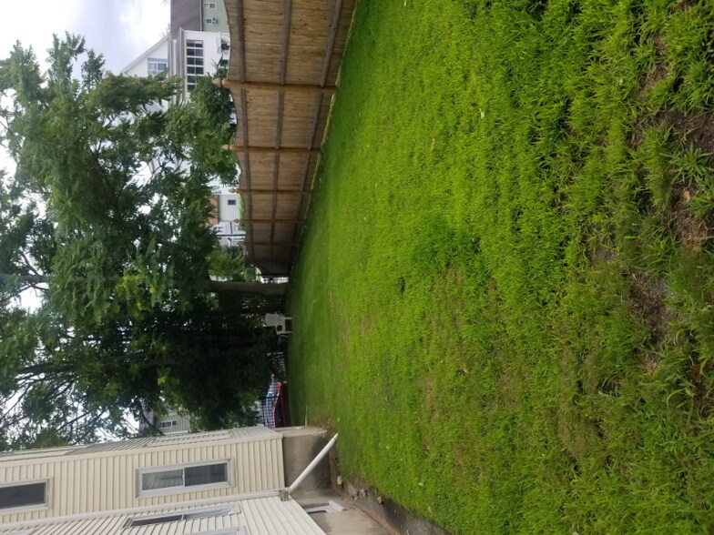 Building Photo - 2 Clarendon St