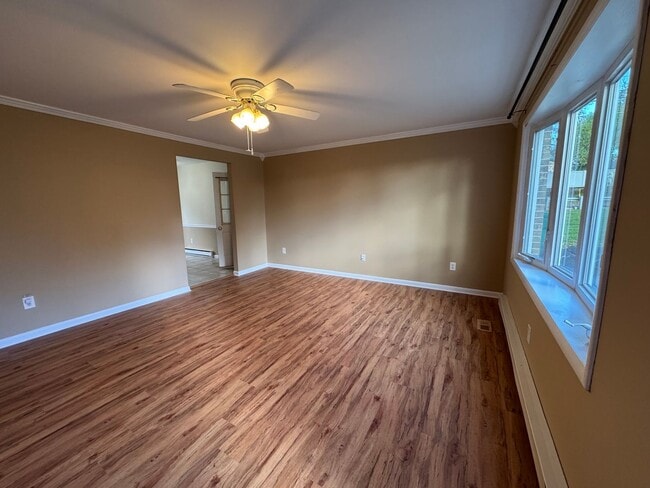 Building Photo - 1341 Scenery Dr