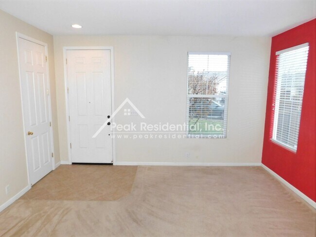 Building Photo - Wonderful 3bd/2ba Elk Grove Home with 2 Ca...