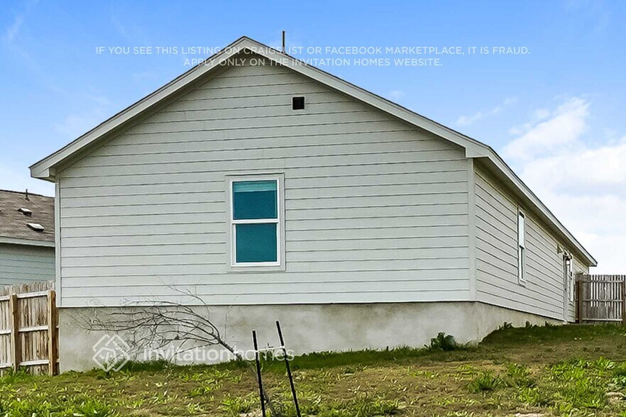 Building Photo - 13702 Bucket Way