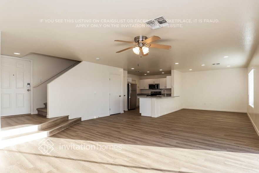 Building Photo - 4210 N 113th Dr