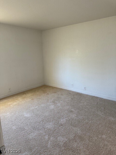 Building Photo - 5300 Indian River Dr