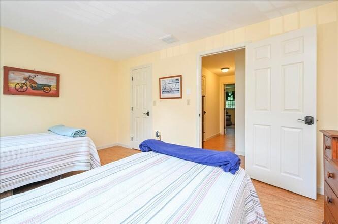 Building Photo - 33 West Rd