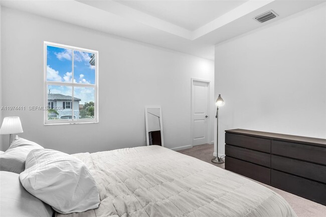 Building Photo - 11927 NW 46th St