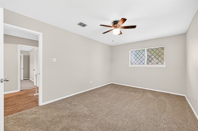 Building Photo - 403 Mistywood Dr