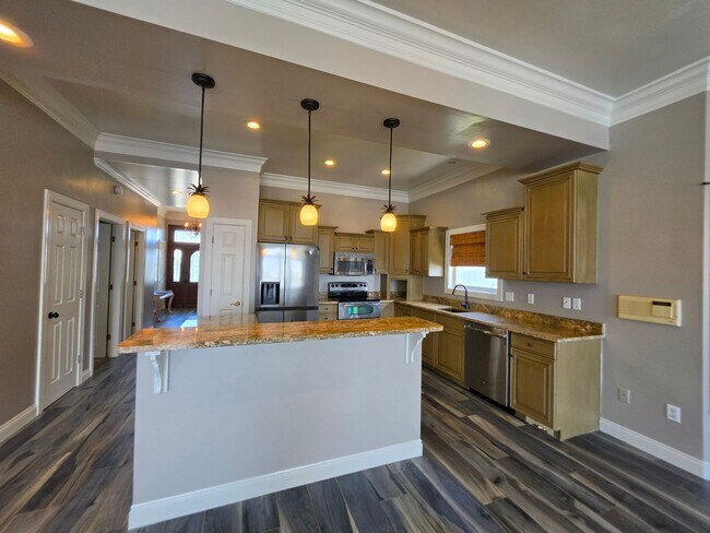 Building Photo - Waterfront 4/2 in Terry Cove with pool and boat dock
