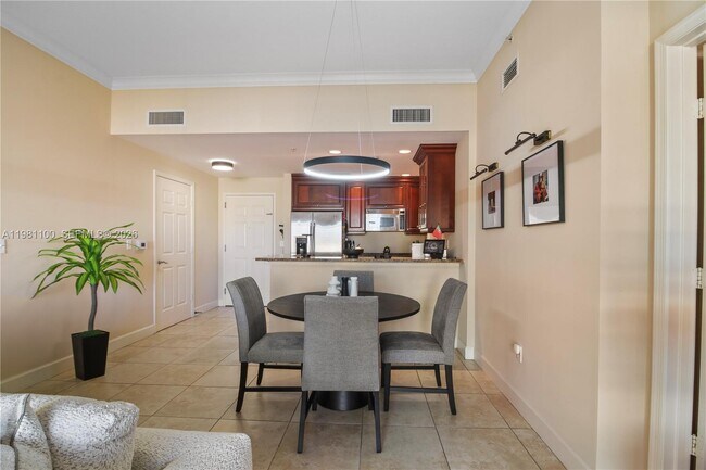 Building Photo - 100 Andalusia Ave