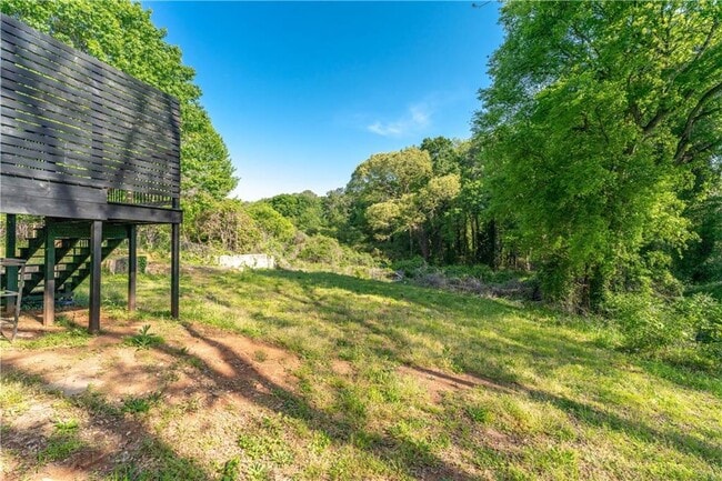 Building Photo - 1035 Astor Ave SW