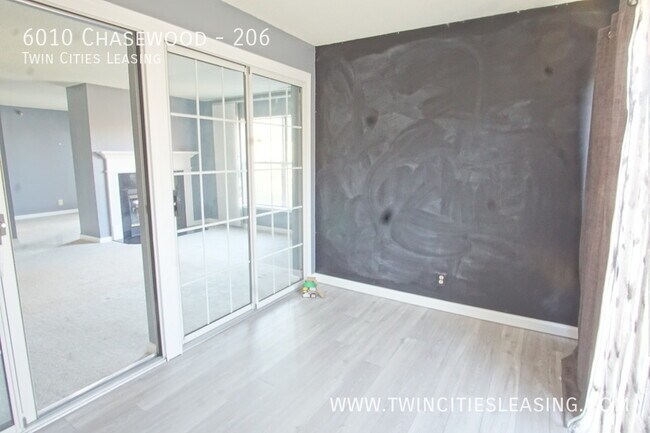 Building Photo - 6010 Chasewood Pkwy