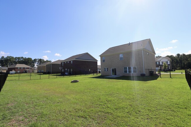 Building Photo - 500 Kittiwake Ln