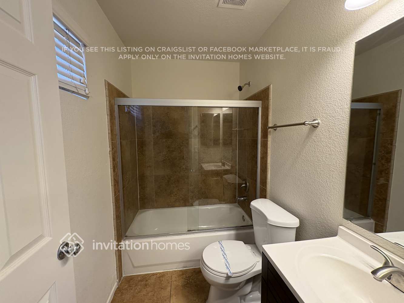 Building Photo - 4709 N 84th Dr