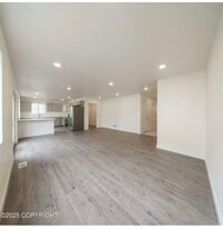 Building Photo - 445 Idaho St
