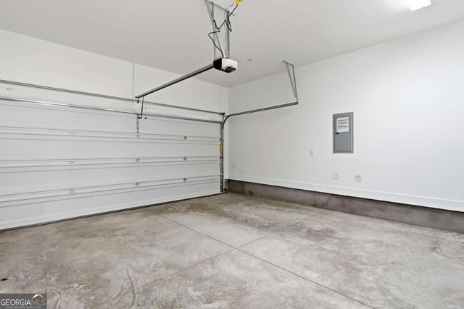 Building Photo - 187 Redbud Rd