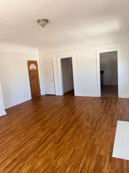 Building Photo - 4535 W 11th Pl