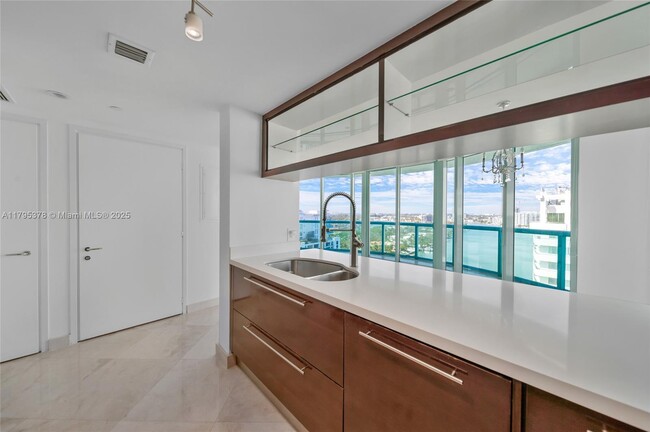 Building Photo - 6000 Indian Creek Dr