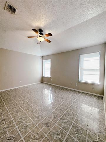 Building Photo - 10320 Wood Heights Dr