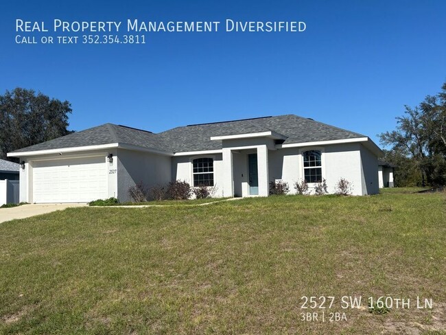 Building Photo - Custom Home - Desirable SE Ocala Neighborh...