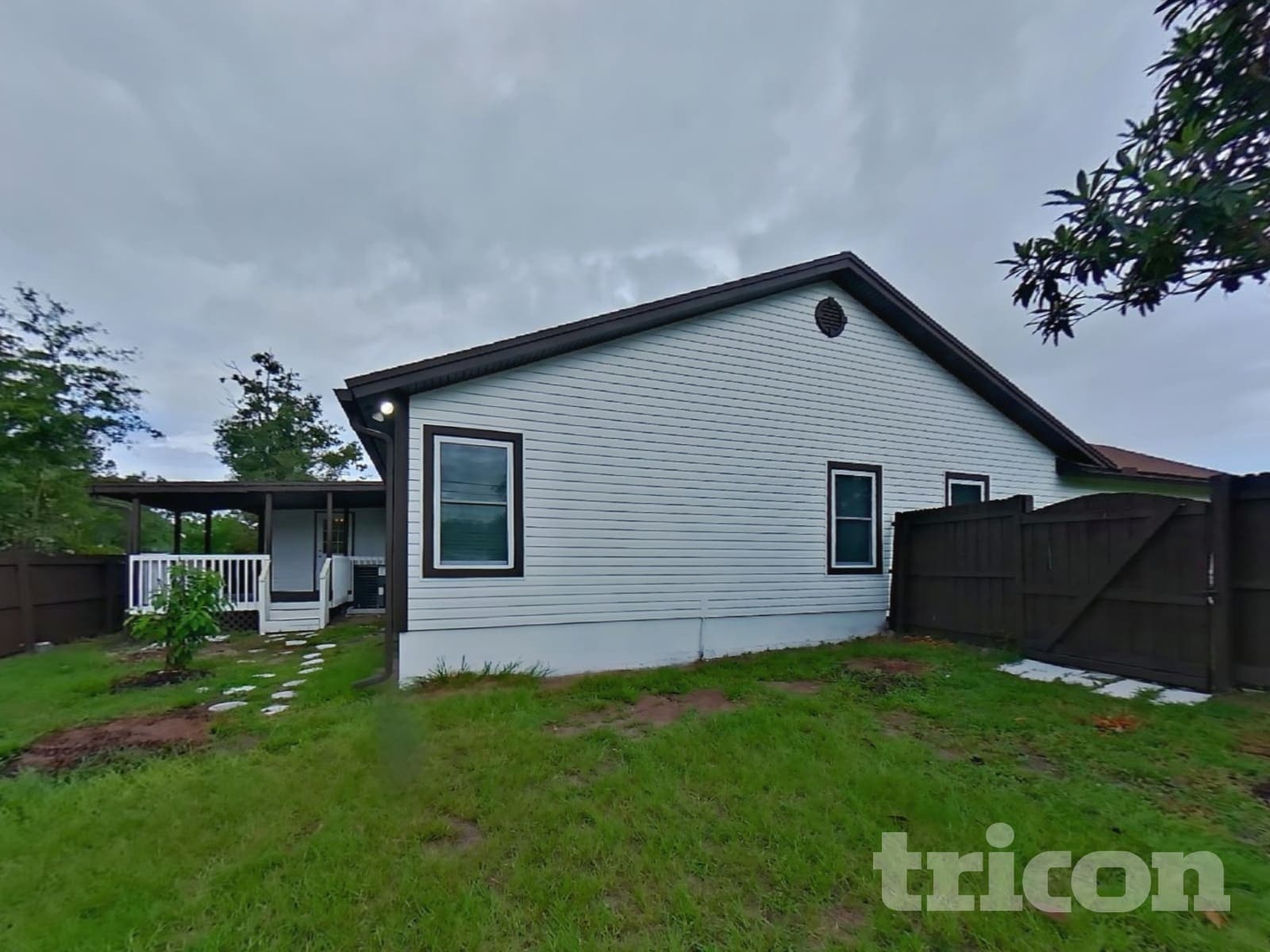 Building Photo - 7580 Falcon Trace Dr W