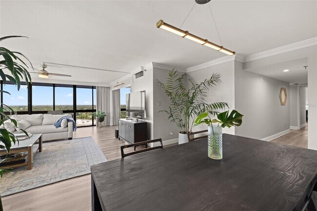 Building Photo - 3301 Bayshore Blvd