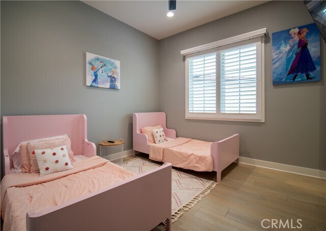 Building Photo - 51 Egret