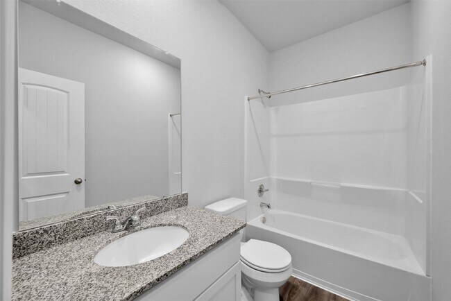 Building Photo - 17620 Cedar Crst Dr