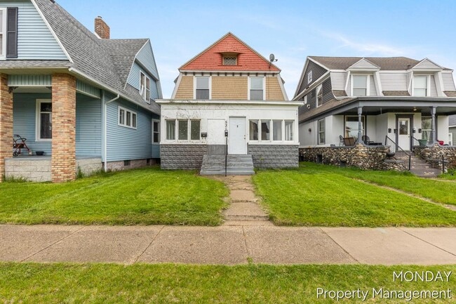 Building Photo - 531 W Webster Ave