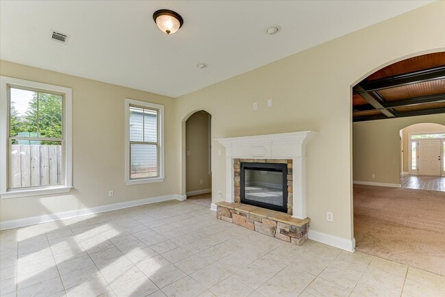 Building Photo - 4215 Windslow Dr