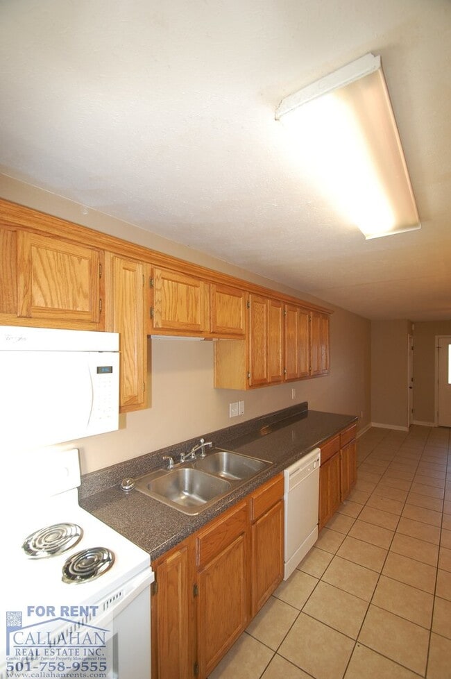 Building Photo - 3 Bedroom Duplex in Jacksonville