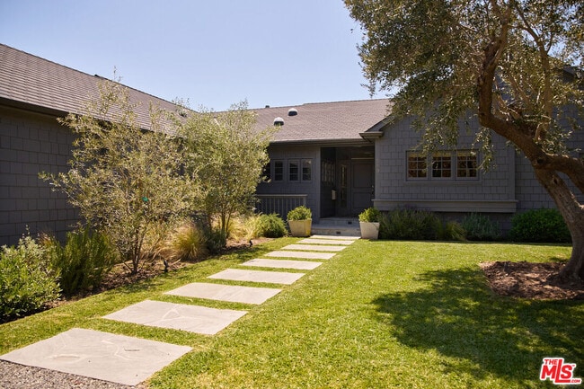 Building Photo - 519 Moreno Ave