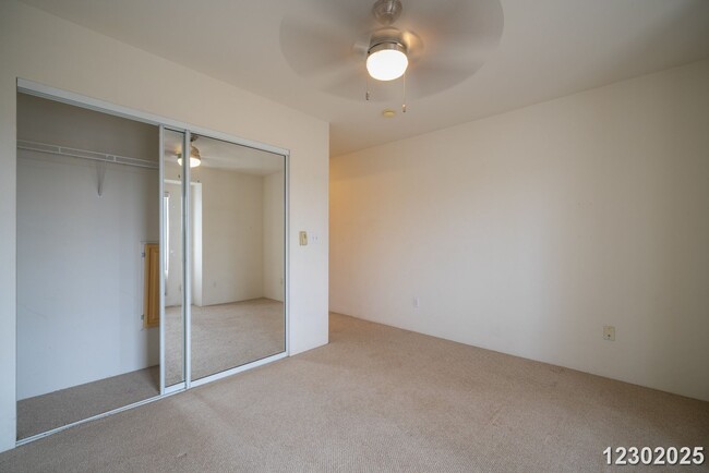 Building Photo - 2 Bd, 2.5 Ba, 2Pkg Pet Friendly  Village on the Green $2700