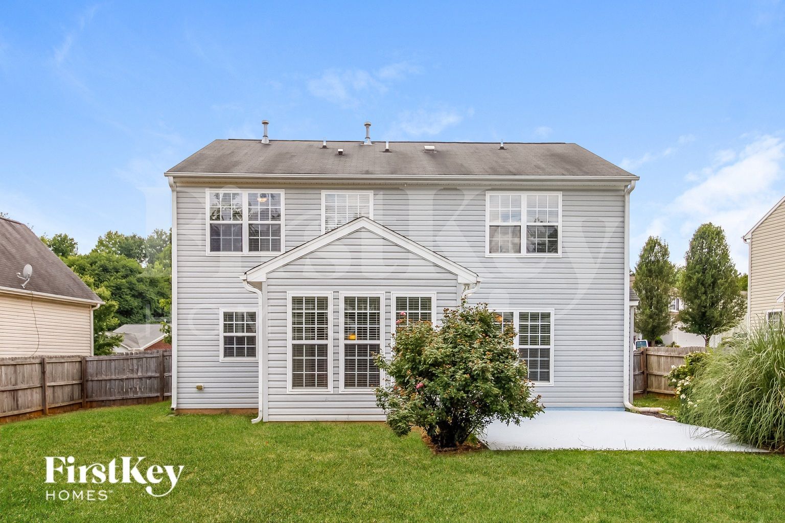 Building Photo - 6161 Glen Way Dr