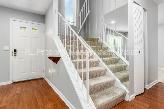 Building Photo - 1340 Baja Ln