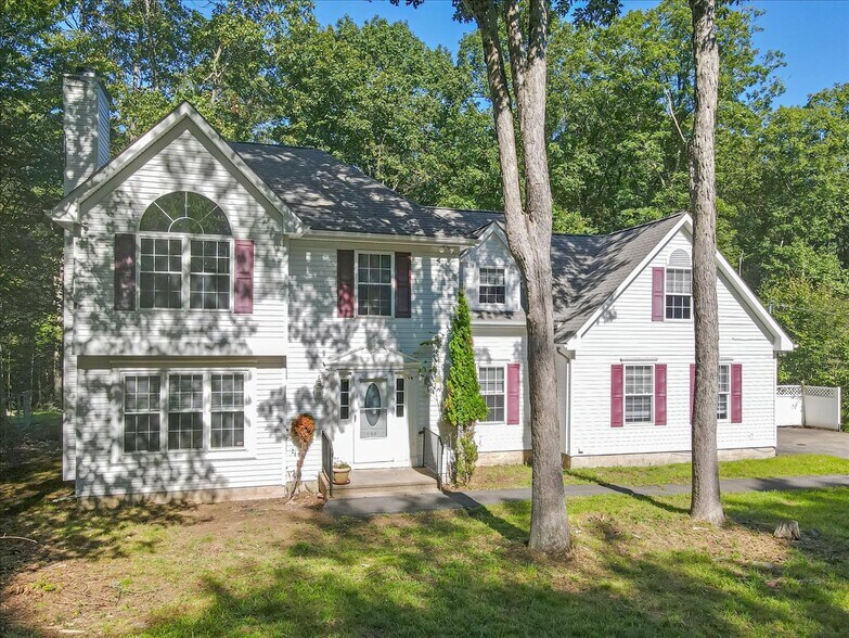 Front House - 198 White Pine Trl