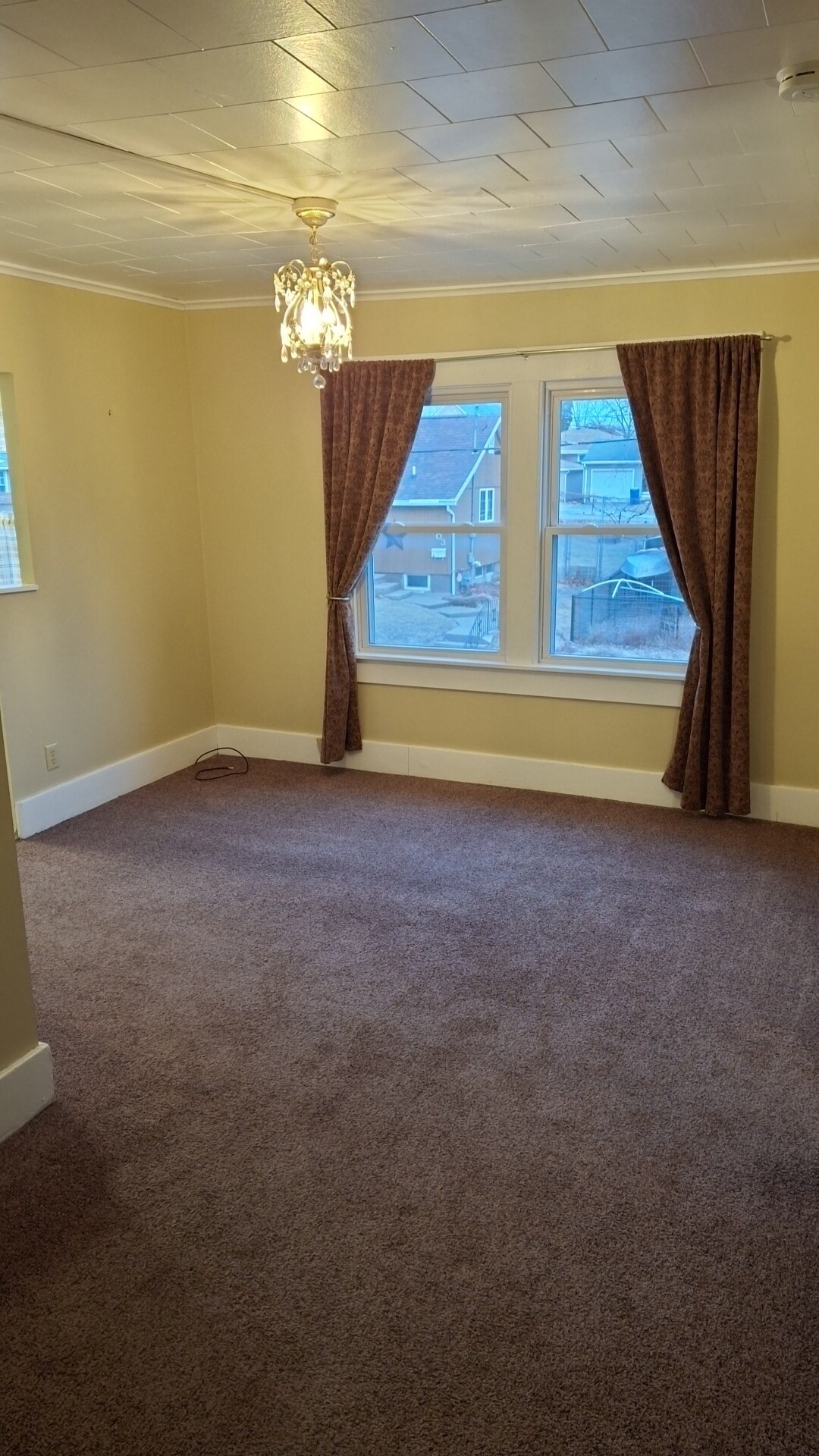 Building Photo - 401 Monroe St