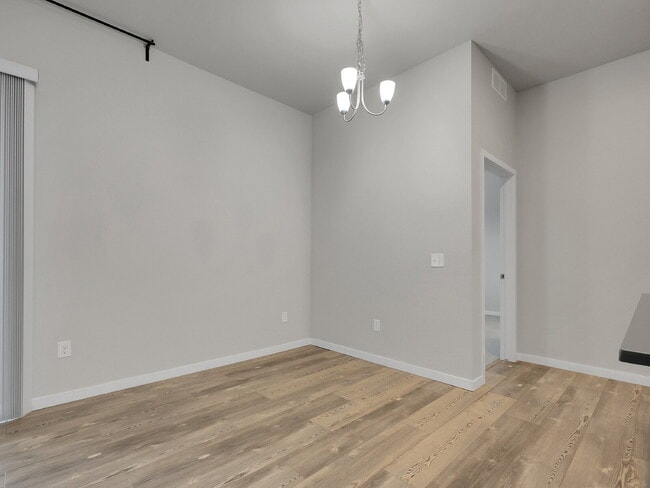 Building Photo - $2,195 - 2 Bed, 2 Bath Condo in Parker wit...