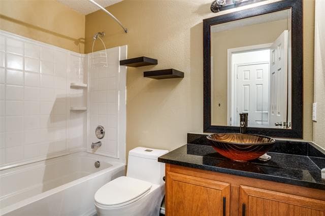 Building Photo - 1130 Annie Oakley Dr