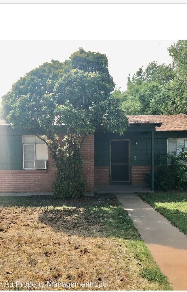 Primary Photo - 2 br, 1 bath House - 2804 DUNCAN UNIT A