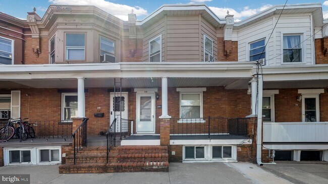 Front Porch - 348 Lafayette St