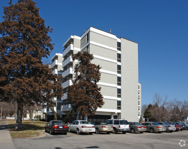 Building Photo - Babcock Place