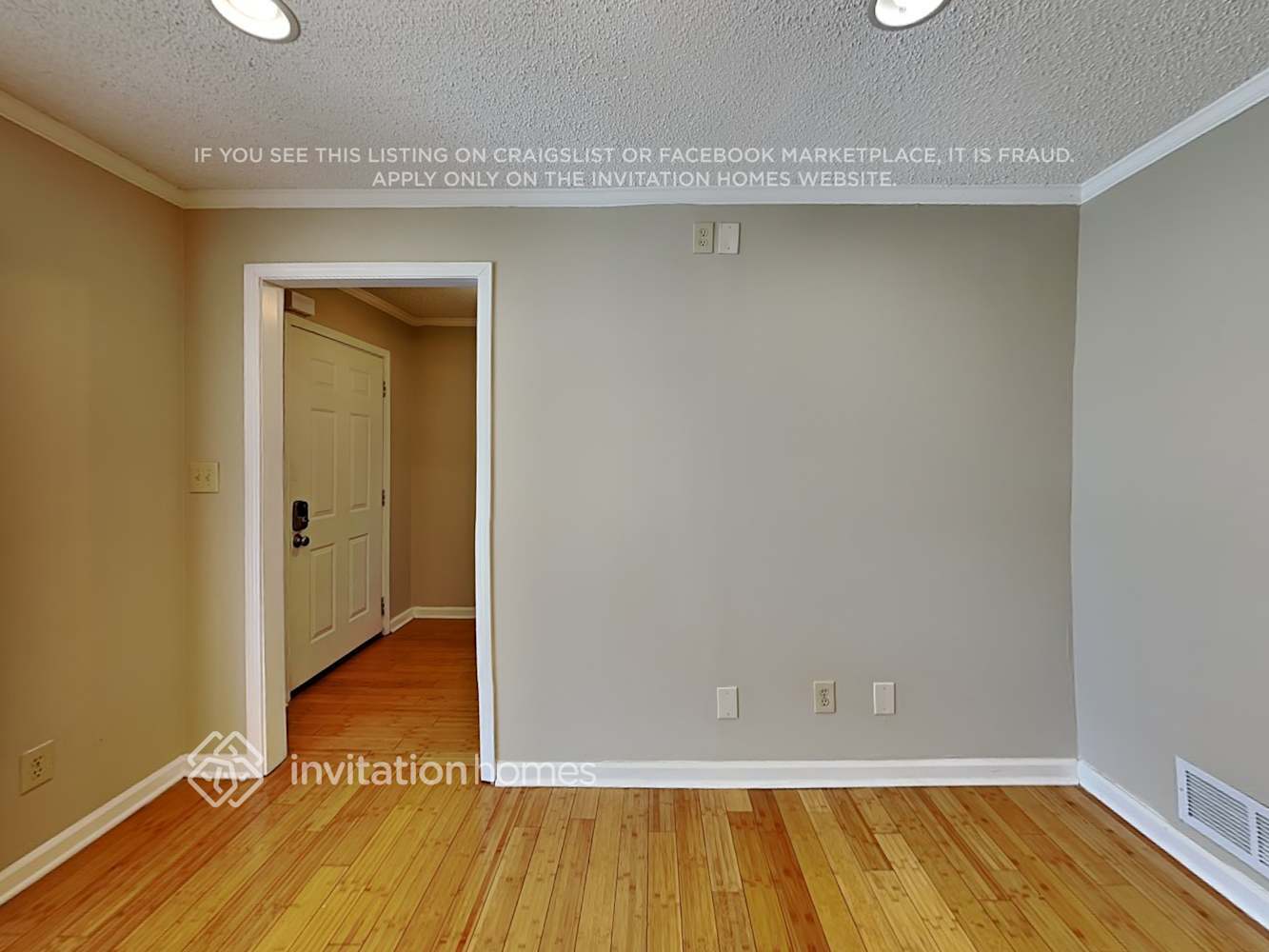 Building Photo - 6297 Queens Ct