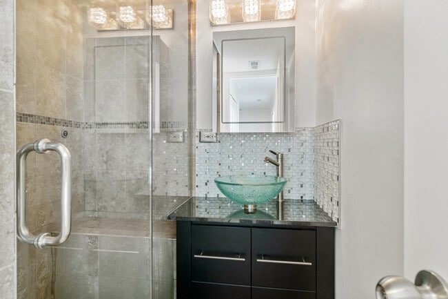 Building Photo - 4704 Euclid Ave