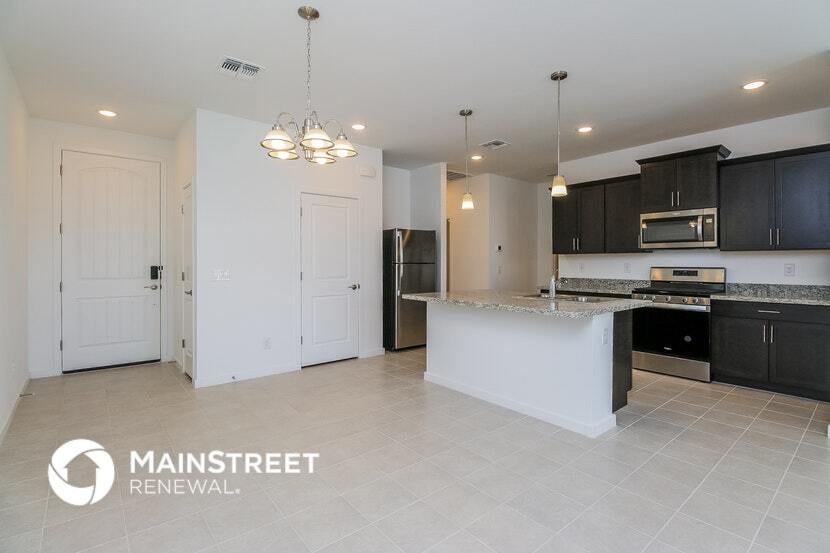 Building Photo - 22658 N Chase Dr